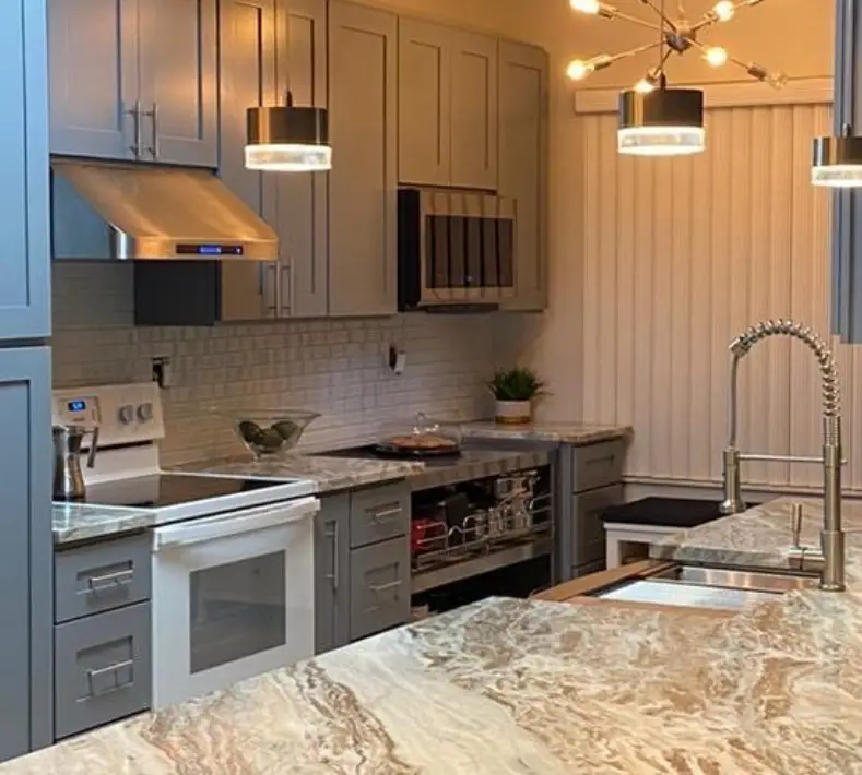 Kitchen remodeling project with quartz countertop and custom cabinets in Boca Raton